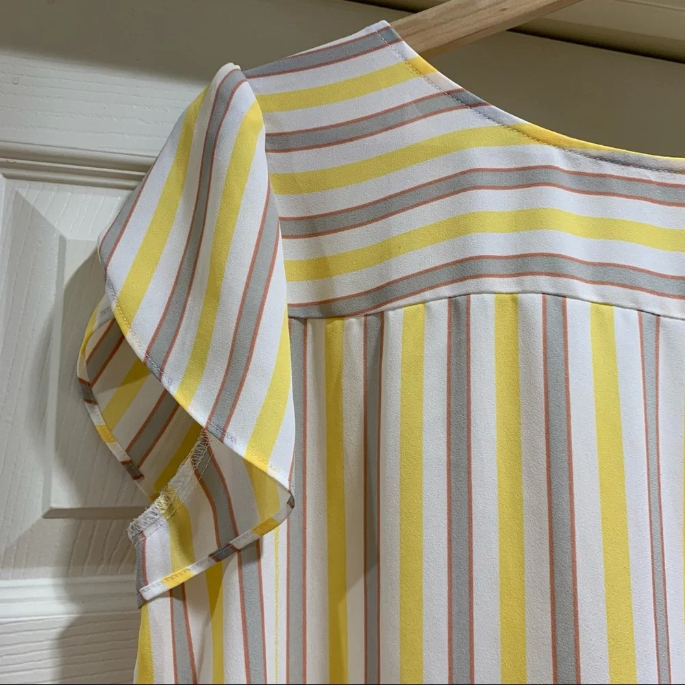 blouse top - Picture 2 of 4
